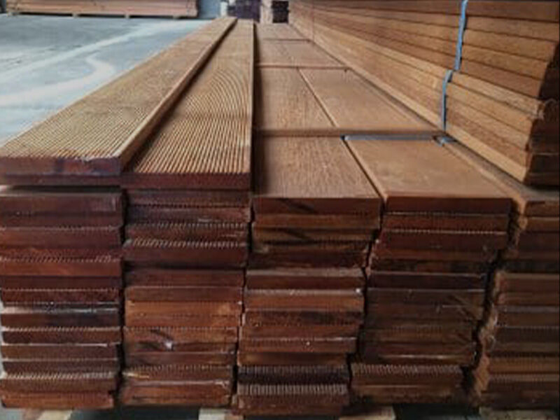 Decking Large Range