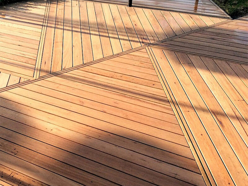 Silvertop Decking - GT Pine